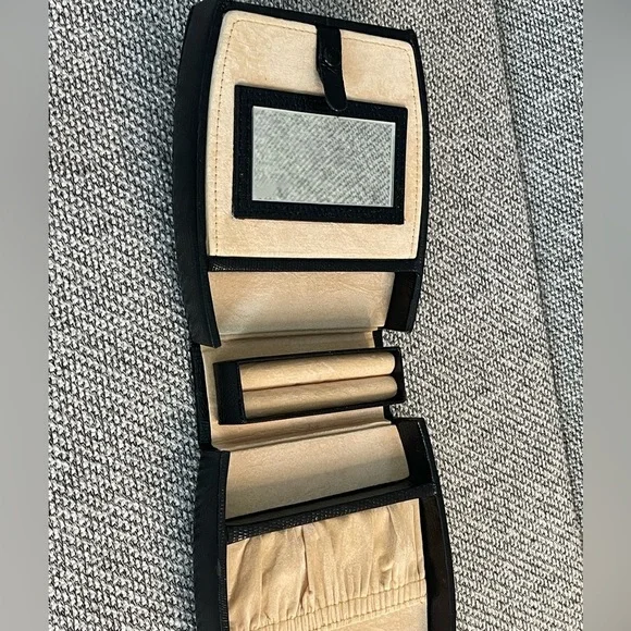 Black Pebbled  Travel Jewelry Case Mirror, Hard Outer Snap Case Gold Closure - Picture 10 of 16